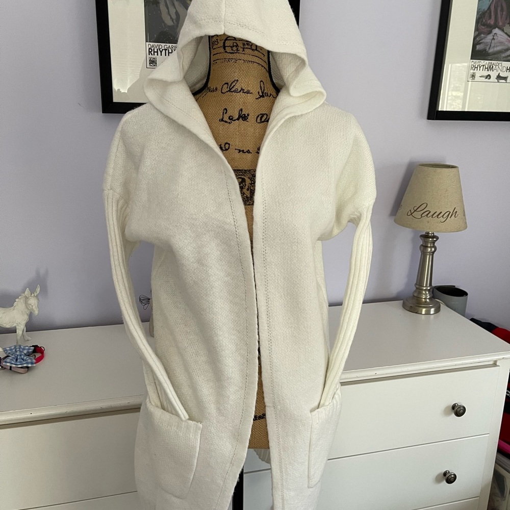Brand New Hooded Sweater NWOT. Perfect year round!